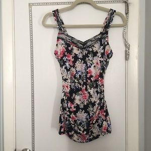WHBM floral tank top in size XS